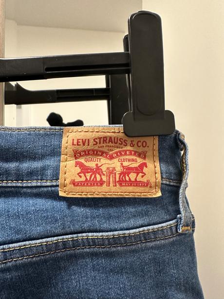 Levis rifle, levis,28