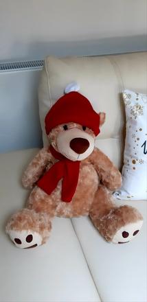 Macko "velky"malo hrany,