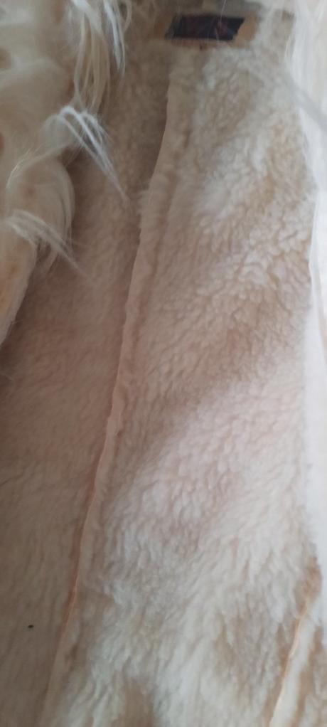 Kabat krasny s velkou umelou kozusinou,vel.34, 34