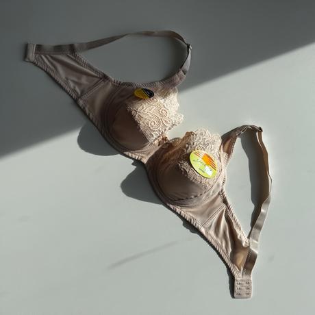 Jemne vystužená podprsenka s kosticami 8124 béžová, 85d / 90d / 100d