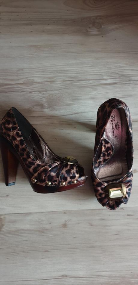 Krásne tigrované lodičky, 35