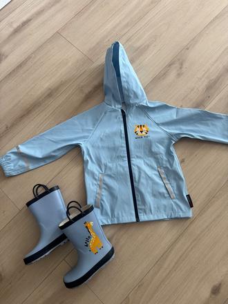 Pršiplašt + gumaky set, lupilu,28