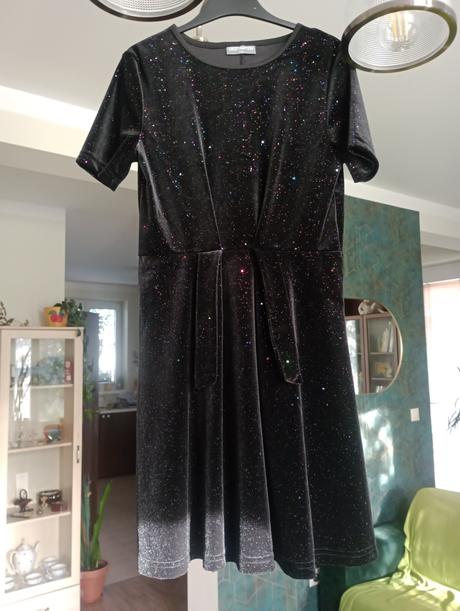 Krásne šaty s trblietkami, pepco,152