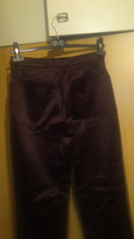 Satenove nohavice, l