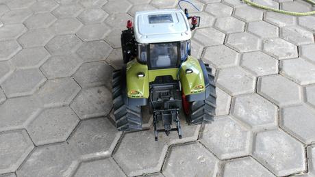 Traktor class na diaľkové ovládanie , 