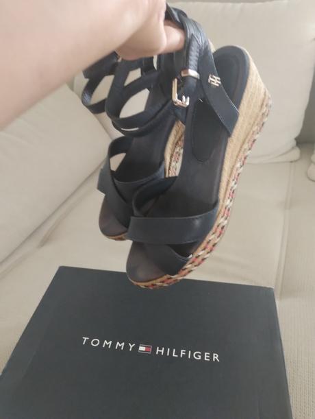 Koženē sandále na platforme, tomy hilfiger, 37, tommy hilfiger,37