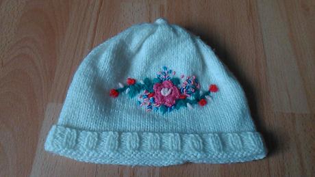 Svetrik a čiapka, 80