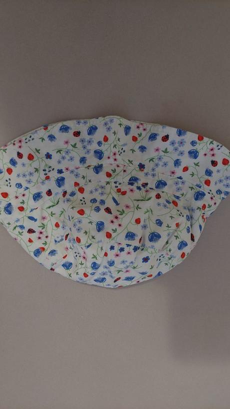 Klobúk lindex, lindex,<50