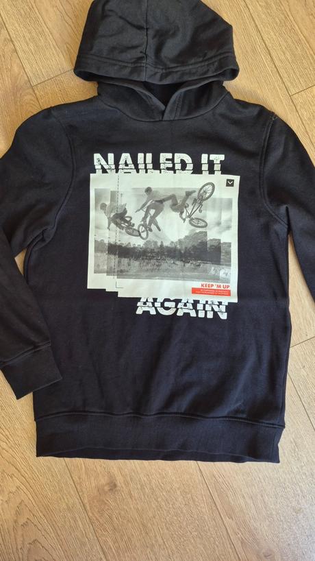 Pekná mikina, c&a,146