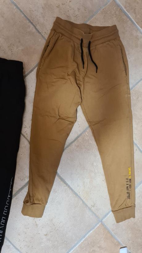 4x polohrubé (troje nenosené) 82-84cm, 146