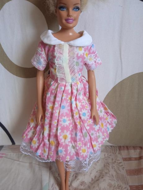 Šaty pre barbie babiku,
