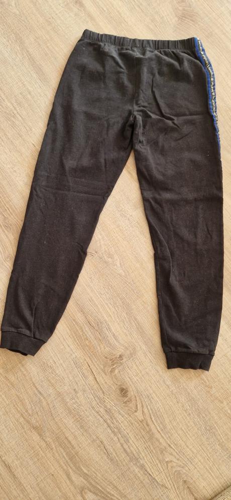 Cierne tepláky benetton, benetton,152