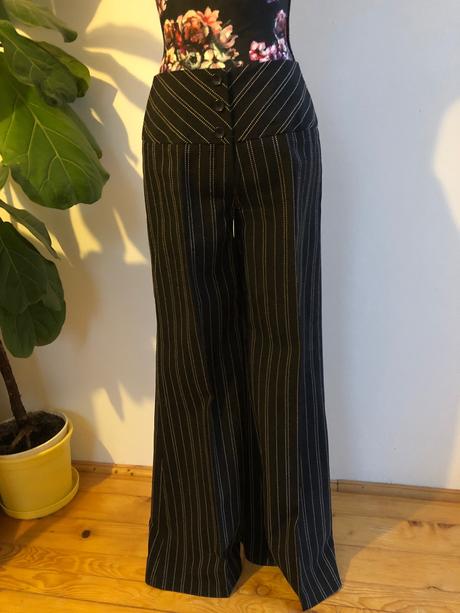 Nohavice pruhované č 38, 38