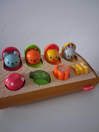 Vyskakovacie zvieratka interaktivna fisher-price,