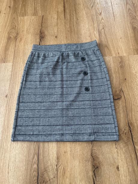Damska sukna, reserved,s