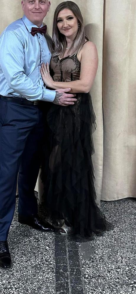 Spoločenské šaty, m