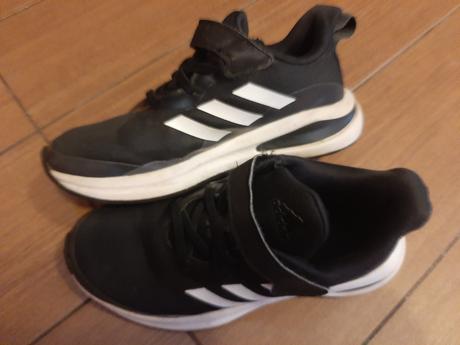 Lahke tenisky, adidas,33