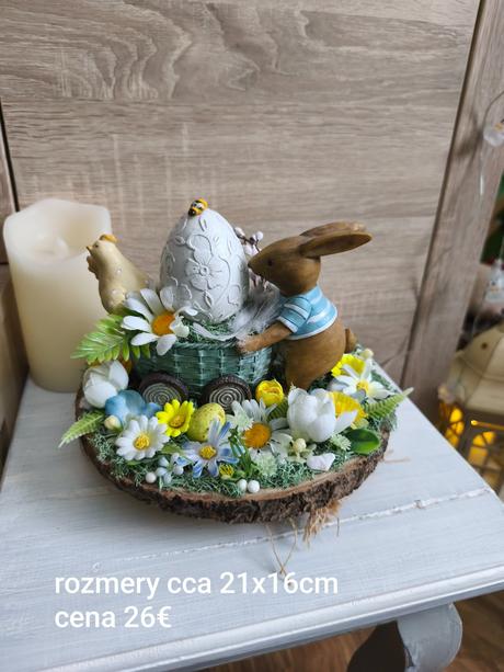 Prekrásna veľkonočná dekorácia na stôl,