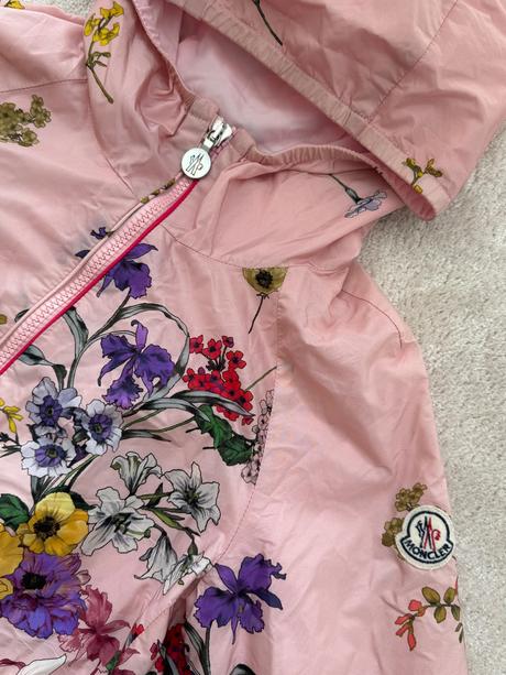 Moncler vetrovka, 152