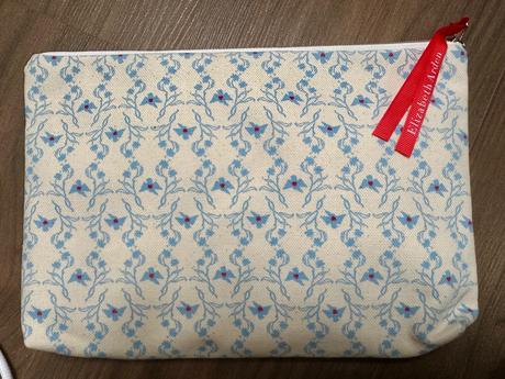 Kozmetická taštička elisabeth arden, 