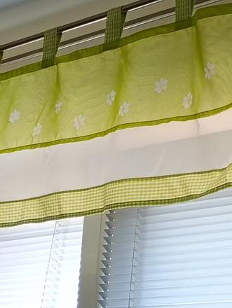 Závesy 2 kusy+ zaclonka na kuchynske okno, 