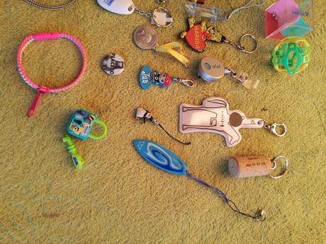 Drobné hračky, doplnky - darčeky k nákupu,