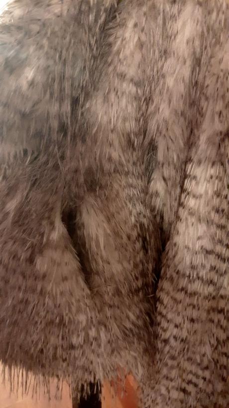 Predám obojstranný exkluzívny kožušek veľ. s-xl, 