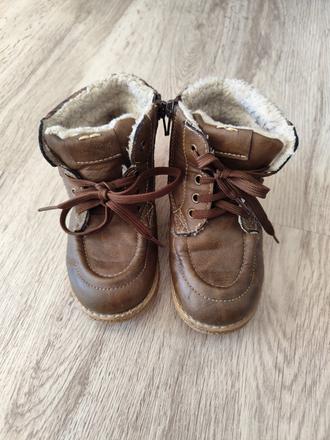 Vyteplene topánky veľkosť 25, 25