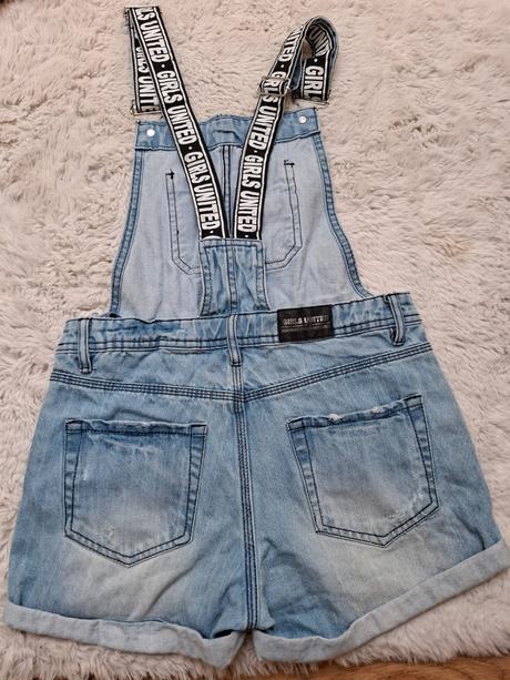 Šortky na traky, takko,152