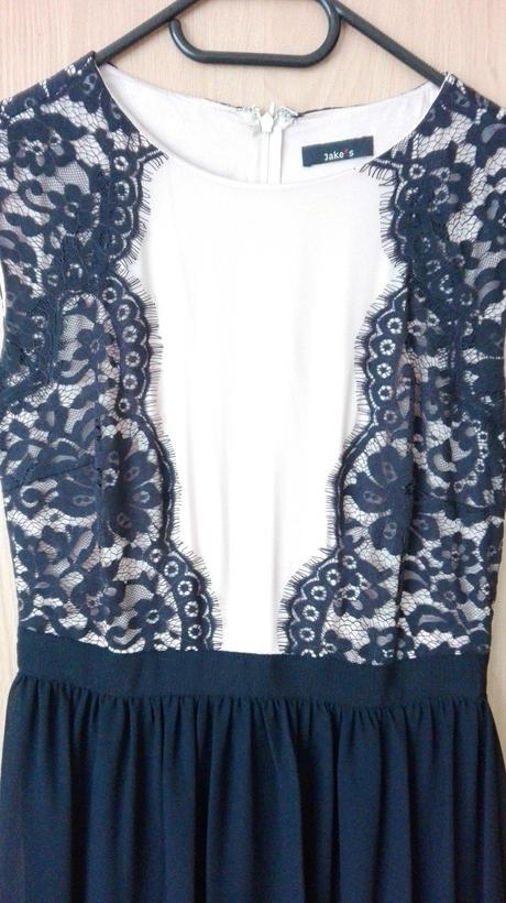 Spoločenské šaty, 36