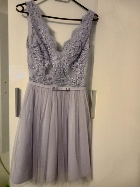 Krásne spoločenské šaty, 38