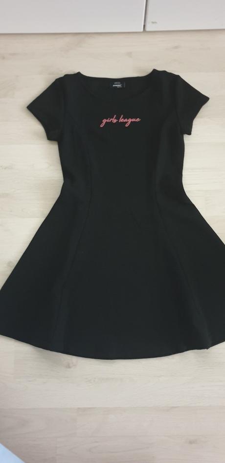 Šaty č.146-152, 146