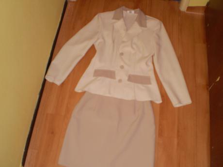 Kostým pieskovej farby, m