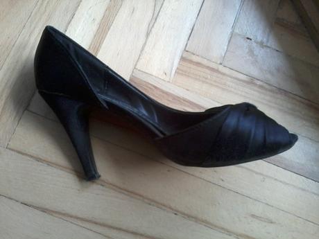 Saténové lodičky, 37