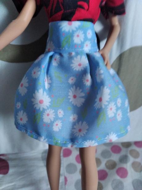 Sukne babiku barbie, 