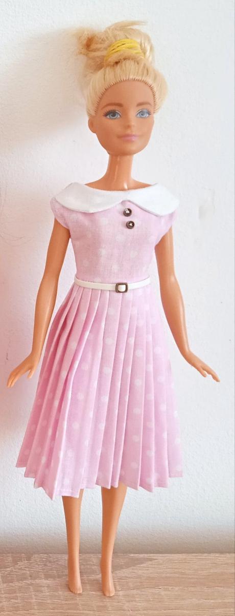 Šaty pre barbie, 