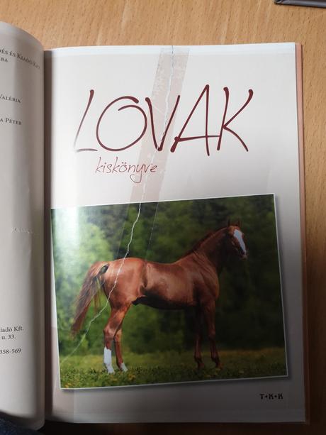 2x konyv lovakrol, 