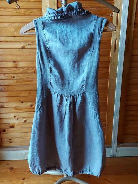 Hnedé letné šaty s kapsami, s