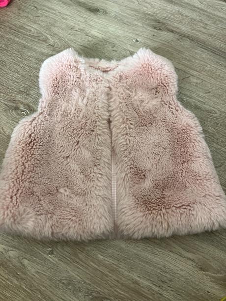 Hruba vesta, f&f,104