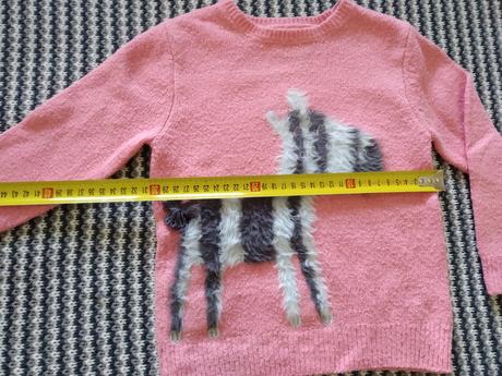 Svetrík s chlpatou zebričkou, f&f,104
