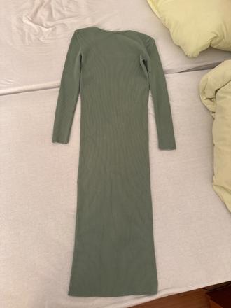 Vrubkovane saty zara, zara,m