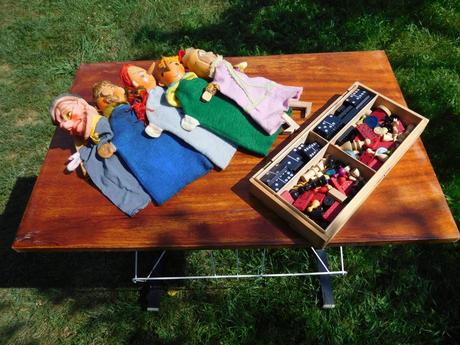 Maňušky+drevená krabička s hrou,, 