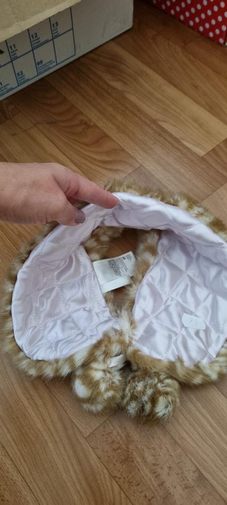 Kožušinkovy nákrčník, h&m