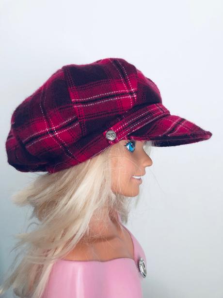 Károvaná baretka, crashone