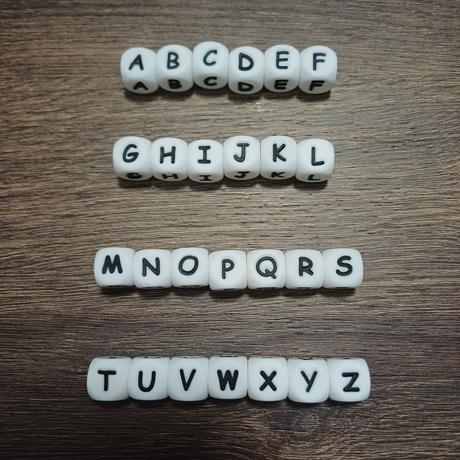 Drevené písmená (silikónové aj s diakritikou), 