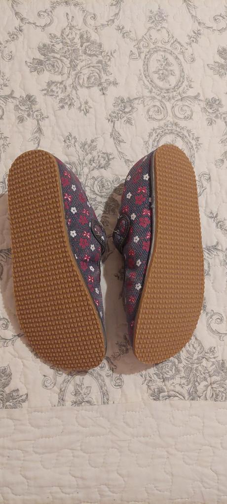 Barefoot papučky, protetika,35