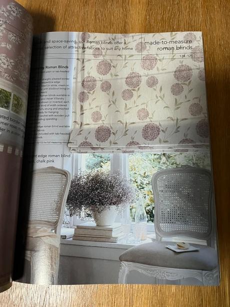 Zberateľský retro katalóg laura ashley,