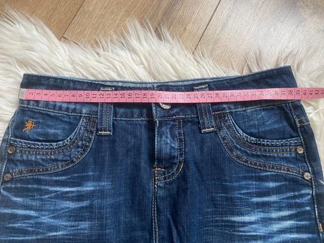 Sukña esprit, esprit,s