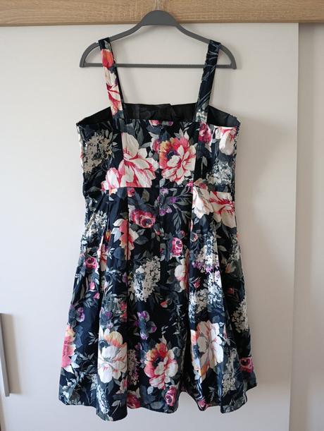 Šaty elegantné, c&a,42