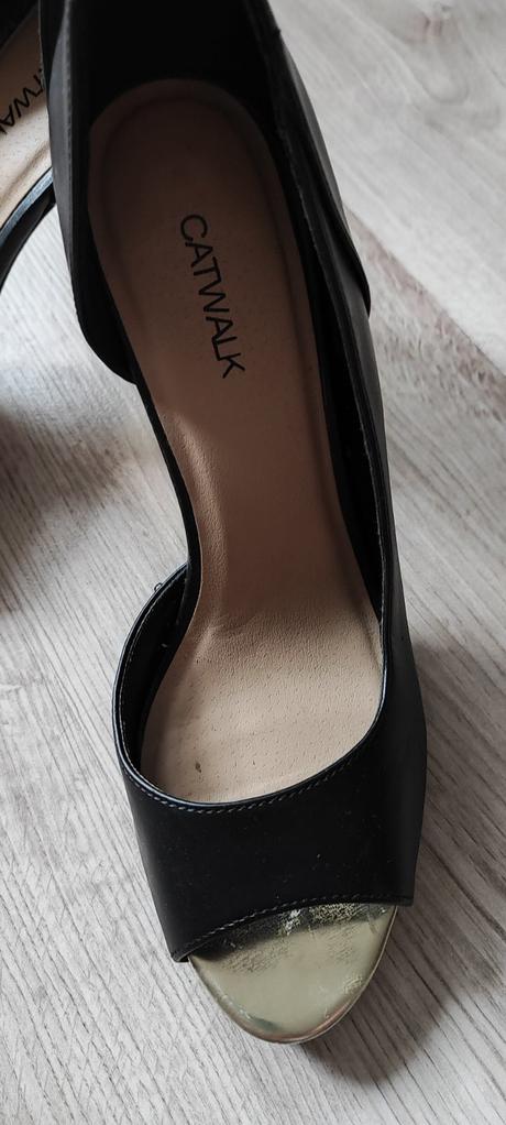 Lodičky čierne so zlatým, 38